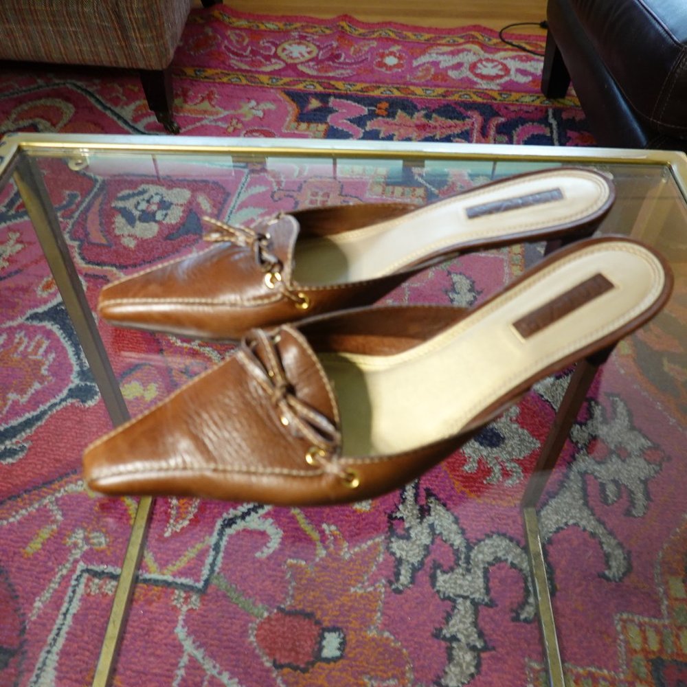 Unisa "Blayre" Brown Leather Slip On Square/Pointed Toe Heels SIZE 8.5B